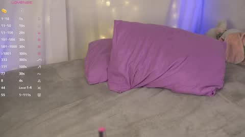 Aleja online show from 04-25-26, 01:25