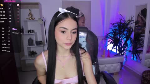 Alejandra online show from 02-06-25, 02:26