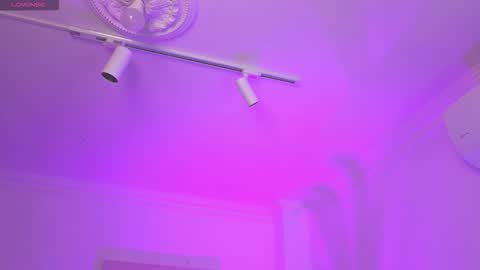 Alejandra online show from 11-17-25, 11:05