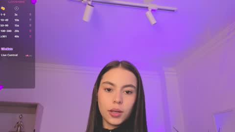 Alejandra online show from 04-10-26, 11:15