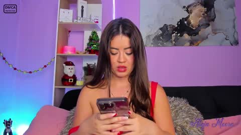 Aleja Moore online show from 12-22-24, 07:42