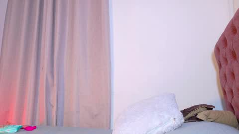 alejandra_dunn1 online show from 04-08-26, 07:47