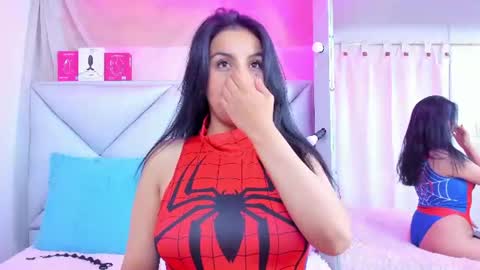 alejandra_lee19 online show from 06-05-26, 07:25