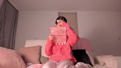 Snapshot of alejandraaa_ chatting on 01-06-26, 02:04 alejandraaa_ online show from 01-06-26, 02:04