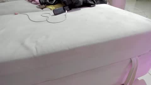 Snapshot of alejandraaa_ chatting on 01-14-26, 01:11 alejandraaa_ online show from 01-14-26, 01:11