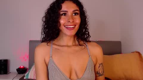 Danna Ray online show from 12-17-25, 09:21