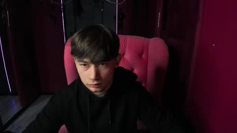 Alejandro online show from 11-17-25, 03:18