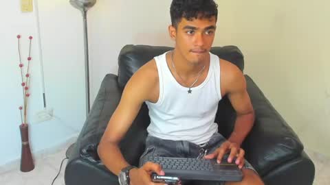Snapshot of alejandro_williams chatting on 07-01-26, 07:46 Alejandro williams online show from 07-01-26, 07:46