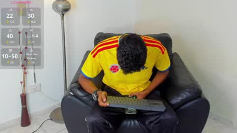 Snapshot of alejandro_williams chatting on 07-04-26, 08:15 Alejandro williams online show from 07-04-26, 08:15