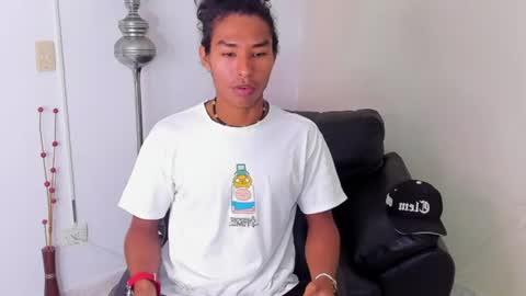 Snapshot of alejandro_williams chatting on 07-05-26, 01:18 Alejandro williams online show from 07-05-26, 01:18