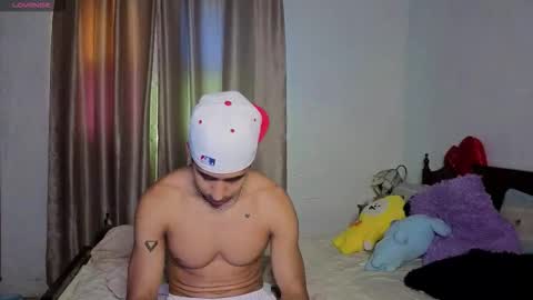 Snapshot of alejandrojf_00 chatting on 09-22-25, 06:54 Daiki jack online show from 09-22-25, 06:54