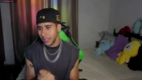 Snapshot of alejandrojf_00 chatting on 09-24-25, 03:15 Daiki jack online show from 09-24-25, 03:15