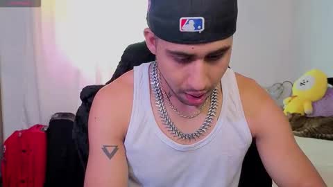 Snapshot of alejandrojf_00 chatting on 10-28-25, 03:14 Daiki jack online show from 10-28-25, 03:14