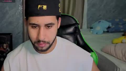 Snapshot of alejandrojf_00 chatting on 06-17-26, 09:38 Daiki jack online show from 06-17-26, 09:38