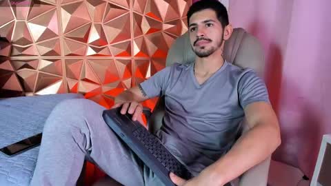 Alejo  online show from 04-22-26, 02:58