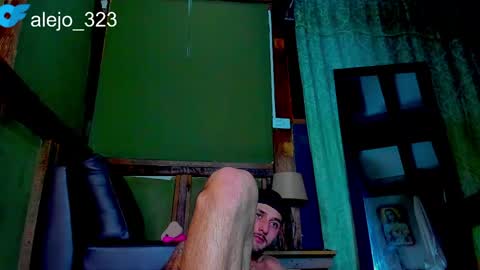 Snapshot of alejo_323__ chatting on 05-03-26, 02:17 alejo_323__ online show from 05-03-26, 02:17