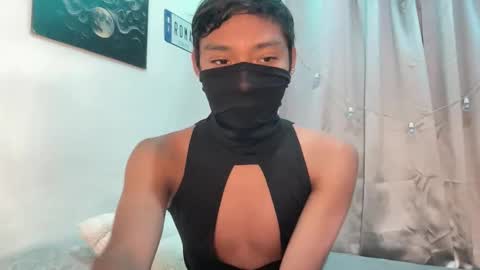 Snapshot of alejo_cute chatting on 05-26-26, 01:29 alejo_cute online show from 05-26-26, 01:29