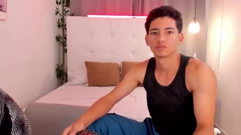 Snapshot of alejo_exotic chatting on 06-10-26, 12:26 alejo_exotic online show from 06-10-26, 12:26