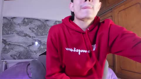 Snapshot of alejo_gray1 chatting on 11-20-25, 07:13 alejo_gray1 online show from 11-20-25, 07:13