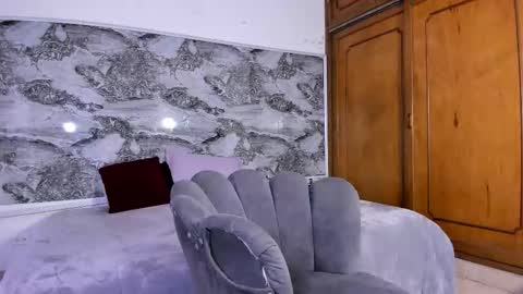 Snapshot of alejo_gray1 chatting on 12-02-25, 12:10 alejo_gray1 online show from 12-02-25, 12:10