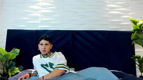 Alejo Gray online show from 04-07-26, 03:40