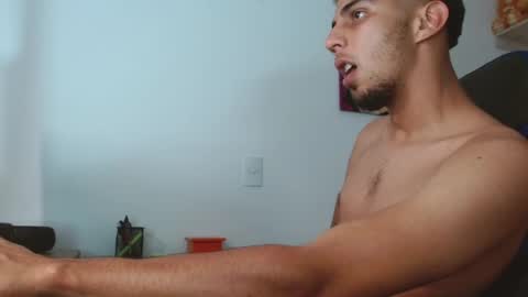 Snapshot of alejo_hot23 chatting on 02-08-25, 02:47 David online show from 02-08-25, 02:47