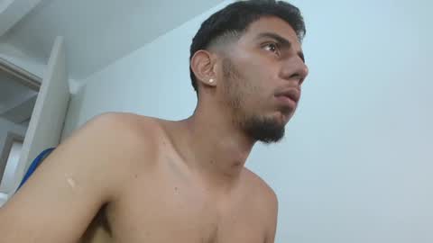 Snapshot of alejo_hot23 chatting on 02-12-25, 02:45 David online show from 02-12-25, 02:45