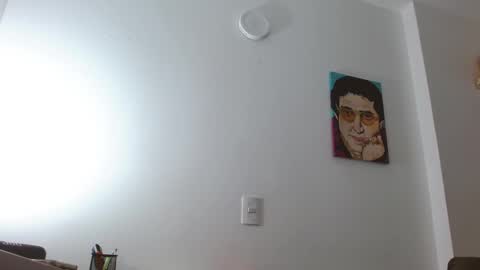 Snapshot of alejo_hot23 chatting on 03-10-25, 03:12 David online show from 03-10-25, 03:12