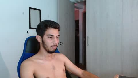 Snapshot of alejo_hot23 chatting on 10-08-25, 11:24 David online show from 10-08-25, 11:24