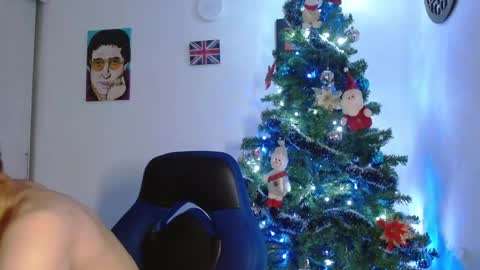 Snapshot of alejo_hot23 chatting on 11-22-25, 01:48 David online show from 11-22-25, 01:48