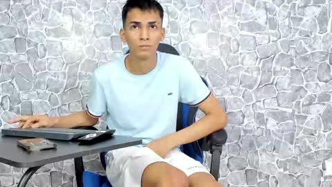 Snapshot of alejo_peverell chatting on 01-11-26, 06:13 alejo peverell online show from 01-11-26, 06:13