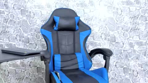 Snapshot of alejo_peverell chatting on 02-18-26, 02:35 alejo peverell online show from 02-18-26, 02:35