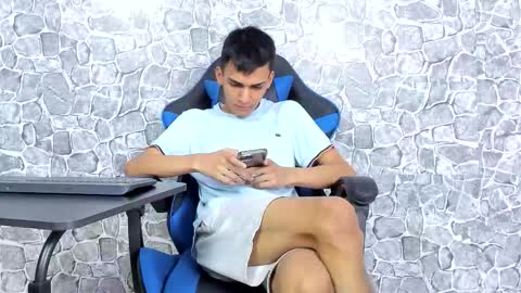 Snapshot of alejo_peverell chatting on 02-25-26, 07:01 alejo peverell online show from 02-25-26, 07:01