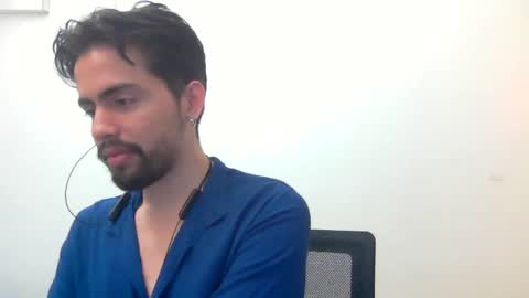 alejo_shy online show from 02-05-25, 03:55