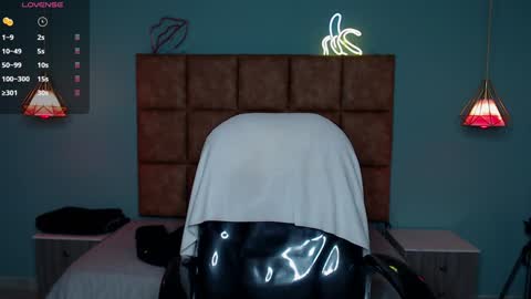 Snapshot of alejootwink chatting on 12-04-24, 12:08 ALejoo Saenz online show from 12-04-24, 12:08