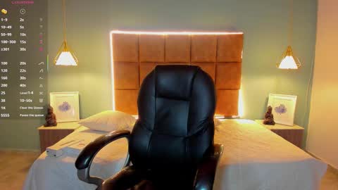 Snapshot of alejootwink chatting on 09-24-25, 02:37 ALejoo Saenz online show from 09-24-25, 02:37