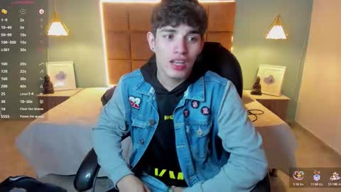 Snapshot of alejootwink chatting on 09-30-25, 07:57 ALejoo Saenz online show from 09-30-25, 07:57