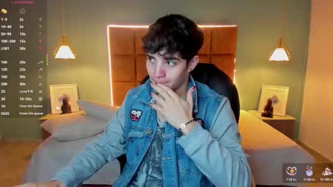 Snapshot of alejootwink chatting on 10-07-25, 02:53 ALejoo Saenz online show from 10-07-25, 02:53