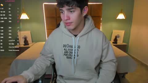 Snapshot of alejootwink chatting on 10-09-25, 02:53 ALejoo Saenz online show from 10-09-25, 02:53