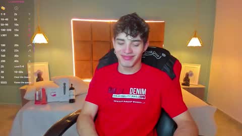 Snapshot of alejootwink chatting on 10-10-25, 01:37 ALejoo Saenz online show from 10-10-25, 01:37