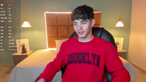 Snapshot of alejootwink chatting on 10-21-25, 03:07 ALejoo Saenz online show from 10-21-25, 03:07