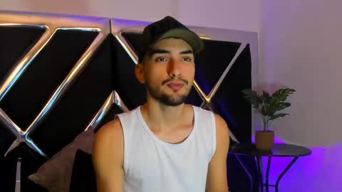 Snapshot of alekruizx chatting on 09-16-25, 01:28 Alek online show from 09-16-25, 01:28