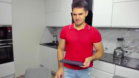 aleks_brown online show from 10-14-25, 04:30