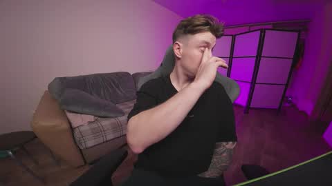 Alex and Linar online show from 11-16-25, 06:02