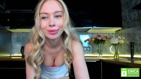 Snapshot of aleksa_cutie chatting on 01-18-25, 10:39 Next stream - 2 dec -  online show from 01-18-25, 10:39