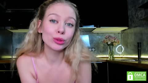 Snapshot of aleksa_cutie chatting on 01-21-25, 12:07 Next stream - 2 dec -  online show from 01-21-25, 12:07