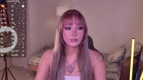 Snapshot of aleksacandy chatting on 01-11-26, 02:44 aleksacandy online show from 01-11-26, 02:44