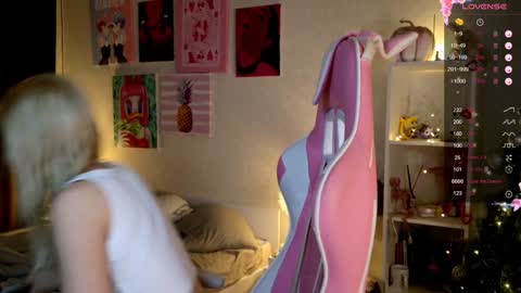 Snapshot of aleksalore chatting on 12-02-24, 04:09 Lexi online show from 12-02-24, 04:09