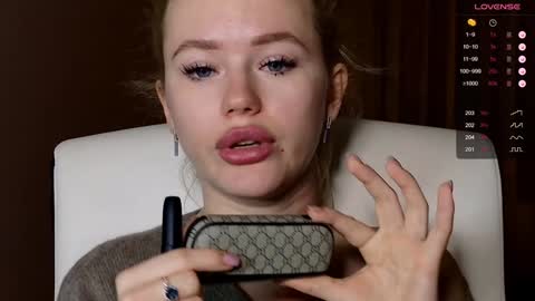 Snapshot of aleksalore chatting on 12-20-24, 05:04 Lexi online show from 12-20-24, 05:04