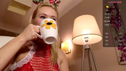 Snapshot of aleksalore chatting on 12-26-24, 09:11 Lexi online show from 12-26-24, 09:11